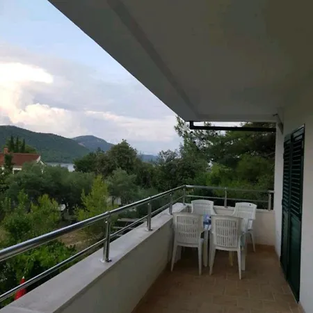 Kokohome * Broce